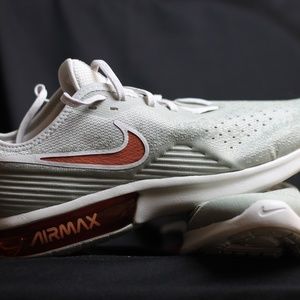 BRAND NEW MEN'S NIKE AIR MAX